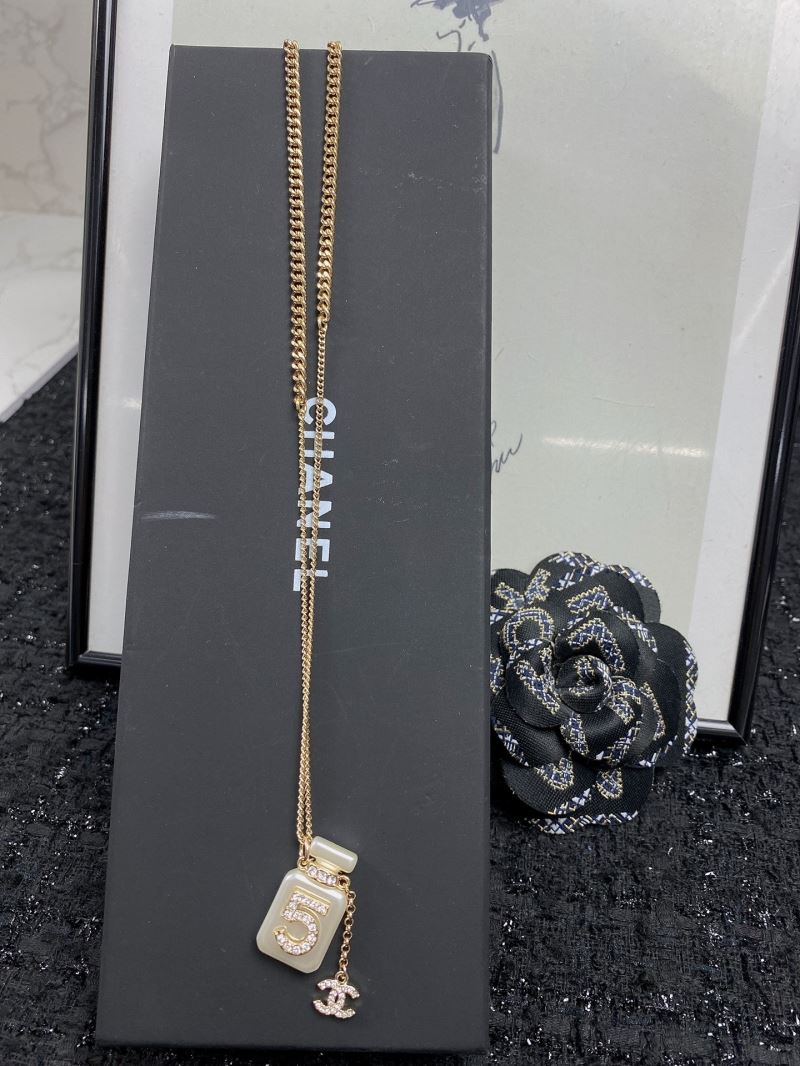 Unclassified Brand Necklaces